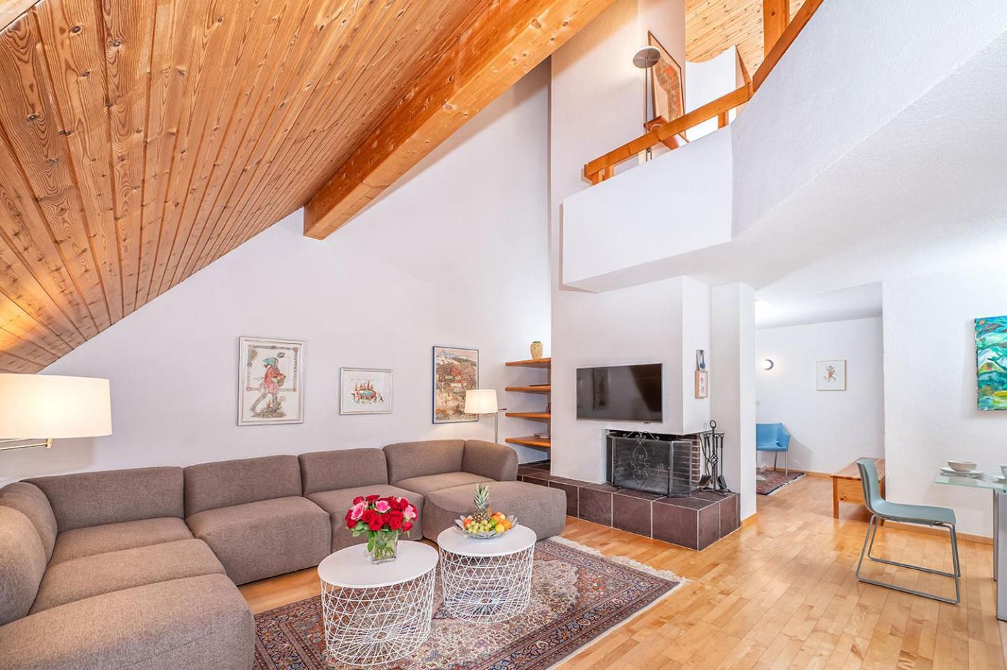 Schweizerhof Ferienwohnungen Lenzerheide 5 Ruang foto